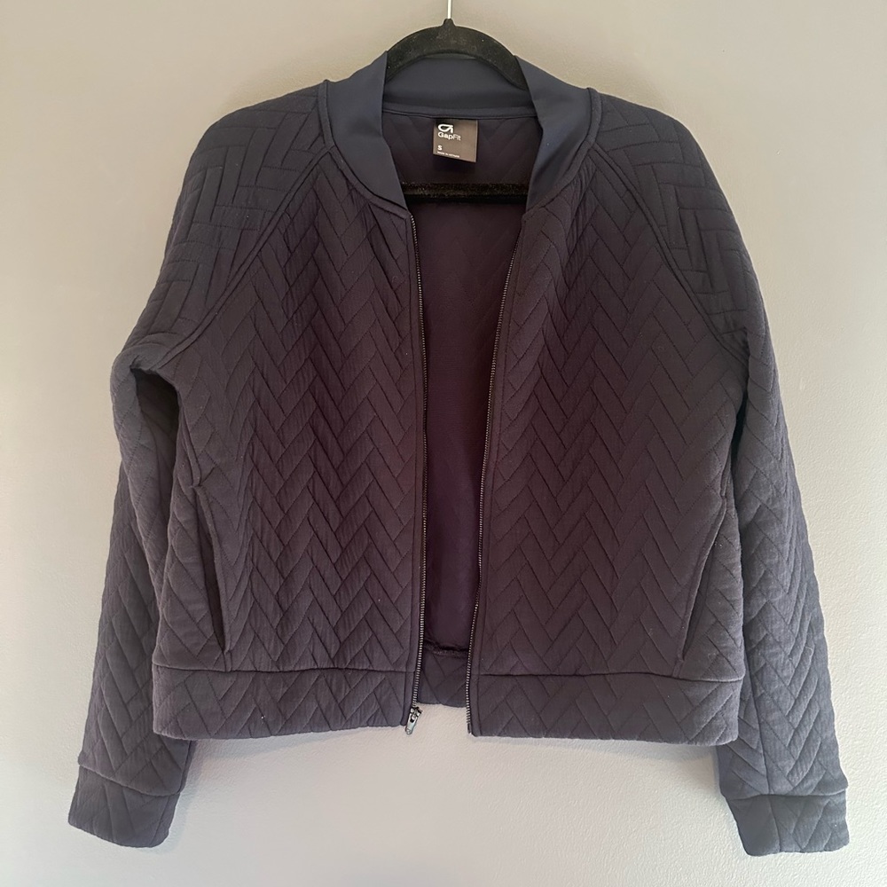 Gap Fit zip up jacket Women’s size small quilted pattern navy blue